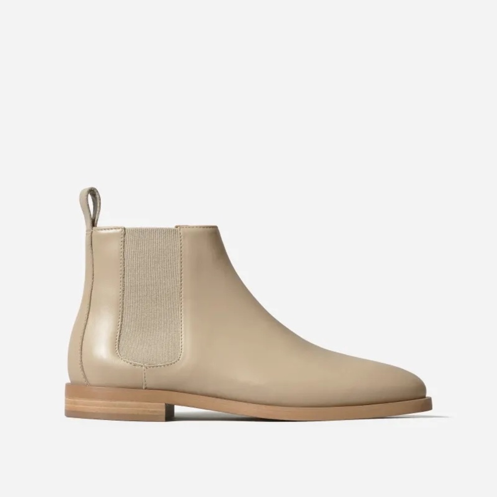 Everlane the new Modern Chelsea Boot